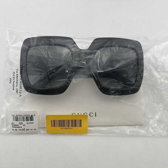 New Gucci Women Sunglasses Black Oversized Square GG0053SN-001 Gray Gradient - Picture 11 of 12